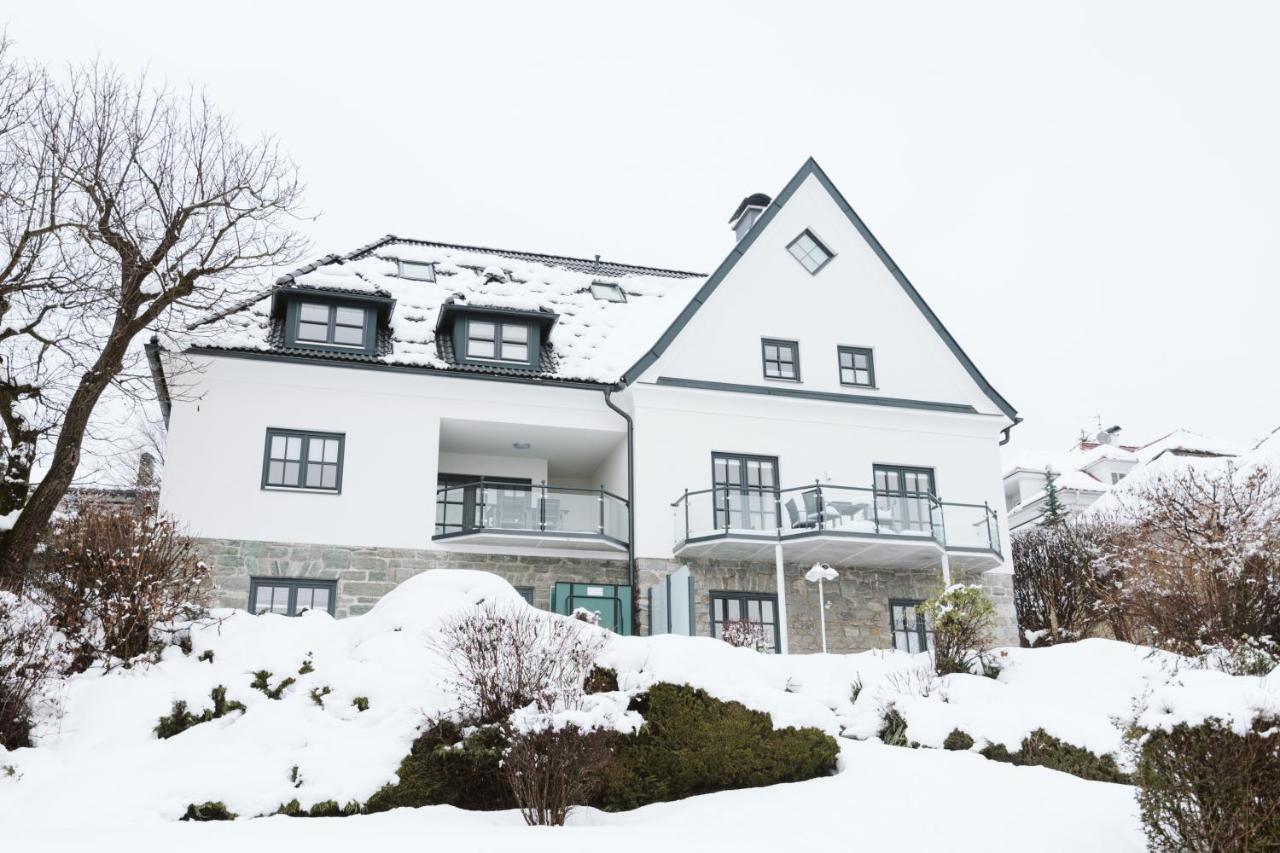Haus Aussicht - Ferienwohnungen Velden Velden am Woerthersee Exterior photo